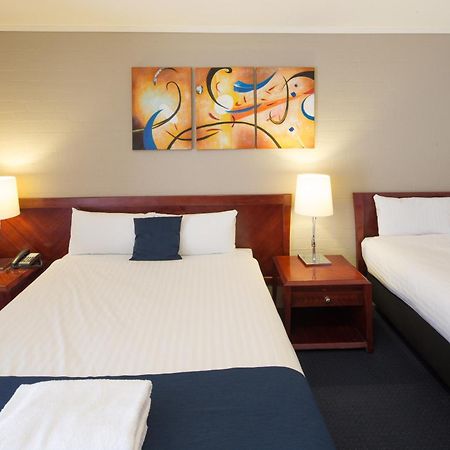 Ibis Styles Camberra Exterior foto