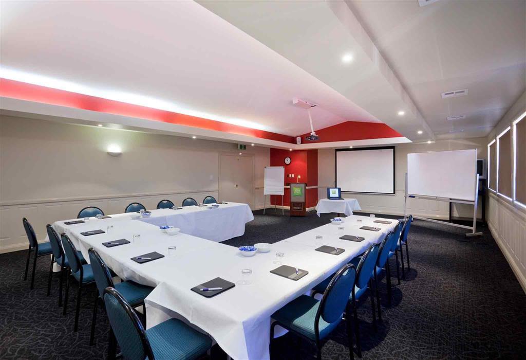 Ibis Styles Camberra Exterior foto